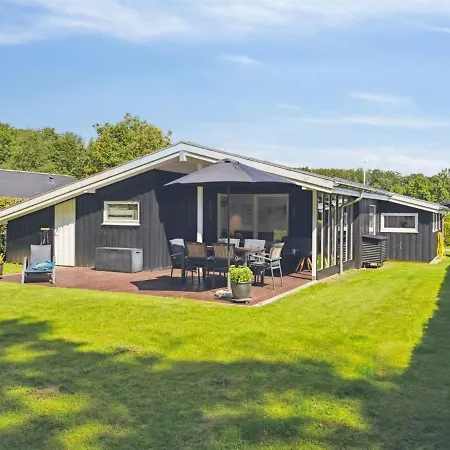 Holiday home Fiete - 200m From The Sea In Se Jutland By Interhome